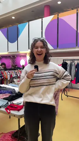 Green is the new black!🍀🍀 University of Warwick celebrates Green Tuesday instead of Black Friday!! #Sustainability #greenisthenewblack #uniofwarwick #warwicksu #warwickstudents 