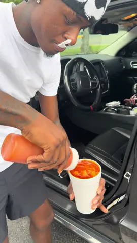 do yall put hot sauce on Your Chicken Souse ? #viral #fyp #caribbeansouseboss #seafood #foodreviews #florida #561 #Bestfoodreactions #southflorida #palmbeach #foodreactions #southfloridaeats #chickensouse 
