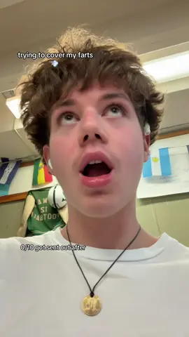 i canr stop laughing #fyp #viral #coveringfarts #class #realatable #4upage #lfmsoaodhsisjdheushs 