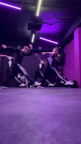 What is the name of this dance❓😱 @boroowitam #@LAPOK PHJ  #dancer #dance #harddance #hardstyle 