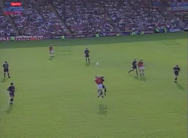 David Beckhams legendary halfway goal 🔥🔥#davidbeckham #manchesterunited #PremierLeague #fyp #foryoupage❤️❤️ 