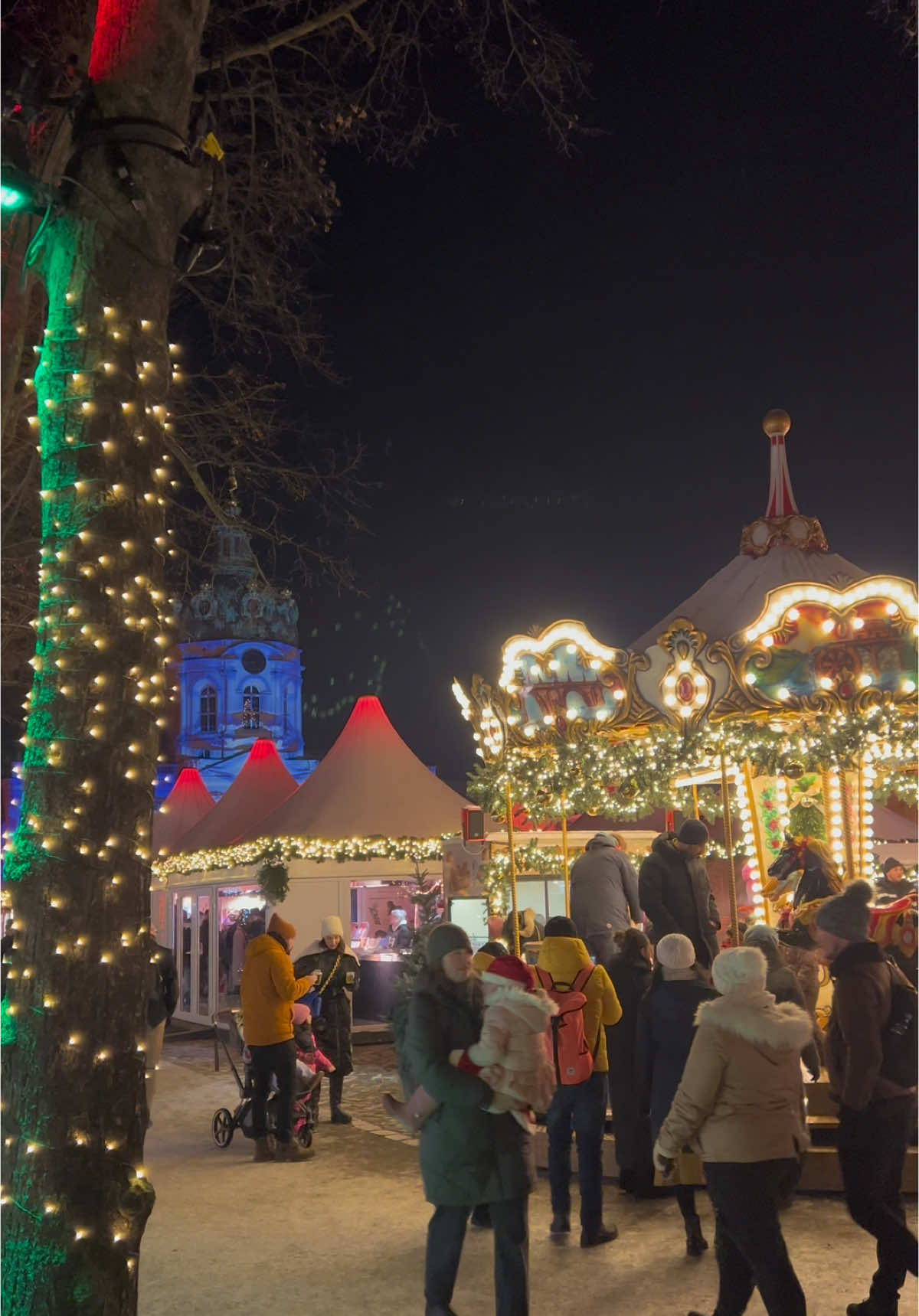 Christmas in Berlin ✨🎄❄️🇩🇪 #germany #christmasmarket #christmas #berlinchristmasmarkets #berlin #fyp #traveltiktok 