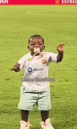 Kenye Yamal is too funny 😂 @Lamine Yamal  #football #arabfooty #yamal #kenyeyamal #lamineyamal  🎥 : @𝑽𝑰𝑺𝑪𝑨 𝑩𝑨𝑹𝑪𝑨 ™️ 