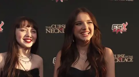 Interview with Violet and Madeleine Mcgraw at the premiere of the film 
