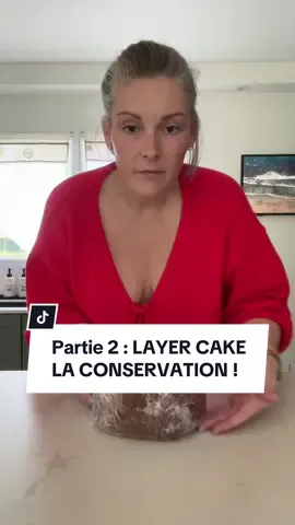 Réponse à @MimiPix54 pleins de petits tips pour avoir un layer ultra régulier bien cuit bien plat et une bonne conservation du moelleux . . .  #cake #tips #mollycake #weddingcake #layercake #recette #astuce #food 