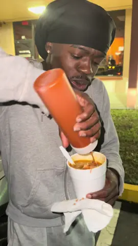 do yall put hot sauce on gour chicken souse? #viral #fyp #caribbeansouseboss #seafood #foodreviews #florida #561 #southfloridaeats #palmbeach #Palmbeacheats 