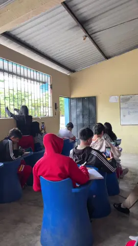 🤣🤣🤣🤣🤣@La Jz 💯‼️🇪🇨 @Jipson_Jimenez 