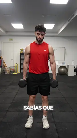 SABÍAS QUE 🙌 Con esta rutina de tren superior solo necesitas un par de mancuernas para trabajar bíceps, hombros y espalda como un experto. 👇 ✅ Ejercicio 1: Curl de bíceps martillo 👉 Repeticiones: 10-12 por brazo. ✨ Mantén el control y evita balancear el cuerpo. ✅ Ejercicio 2: Elevaciones frontales unilaterales 👉 Repeticiones: 10-12 por brazo. ✨ Trabaja el deltoides anterior y mejora tu estabilidad. ✅ Ejercicio 3: Remo con mancuernas 👉 Repeticiones: 10-12 por brazo. ✨ Asegúrate de mantener la espalda recta y activa tu dorsal. ✅ Ejercicio 4: Elevaciones laterales 👉 Repeticiones: 12-15. ✨ Perfectas para esculpir unos hombros redondeados. ⚡ Completa de 3 a 4 rondas de esta rutina para un pump increíble. ¡Tu tren superior te lo agradecerá! #SabíasQue #EntrenamientoConMancuernas #RutinaDeFuerza #TrenSuperior #Bíceps #Hombros #Espalda #FitnessEnCasa 