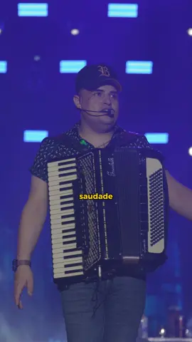 “Esquecer seu beijo e me conformar com seu abandono… é meu sonho” 😔💔🎶 Uma pedrada dessa em plena terça feira 💥 😅 Comenta aí qual é o seu sonho 👇🏽 #MeuSonho #tarcisiodoacordeon #fyp 