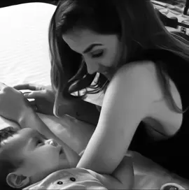 حلوها بس #anadearmas 