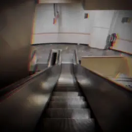 Trabajo universitario... #terror #analogico #cdmx #metro