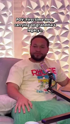 First-time Thanksgiving host! 🍂 What's your fave family tradition? 🤔 #ThanksgivingFeels