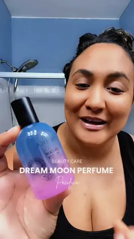 🌙 Dream Moon by @pacificabeauty is a magical scent! I need another bottle because it’s become my everyday perfume! The pink rose, sandlewood, and patchouli work together phenomenally! You need this perfume. ##pacifica##pacificabeauty##dreammoon##dreammoonperfume##perfume##perfumes##blackfriday##blackfridaydeals##cybermonday##cybermondaydeals##cybermondaysale##holidaycountdown##giftideas