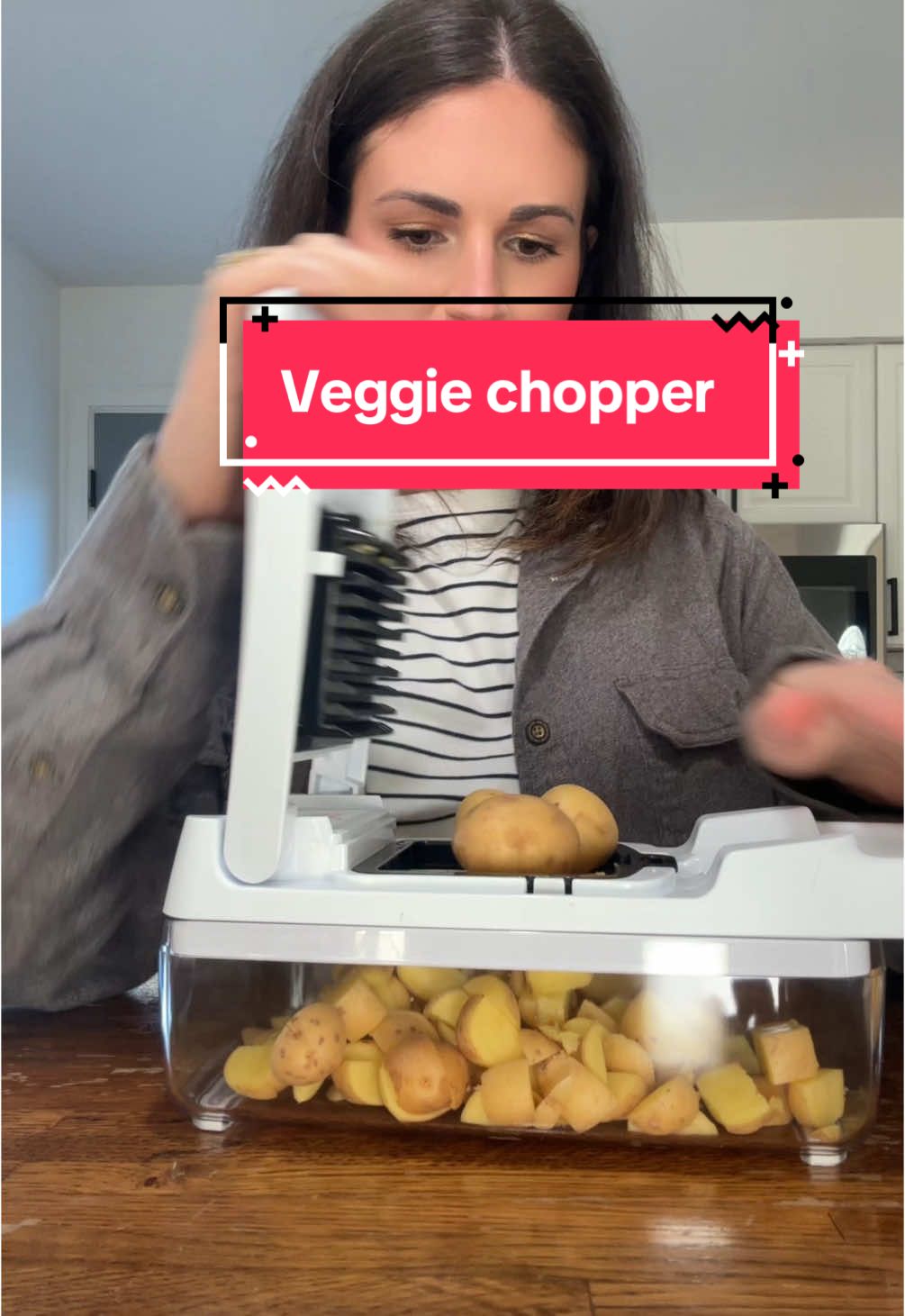 This veggie chopper is a game changer #VeggieChopper #KitchenGadgets #GiftGuide #TTSDelight #GiftsForHer #GiftsForHim #TikTokShopBlackFriday #TikTokShopCyberMonday #SpotlightFinds 