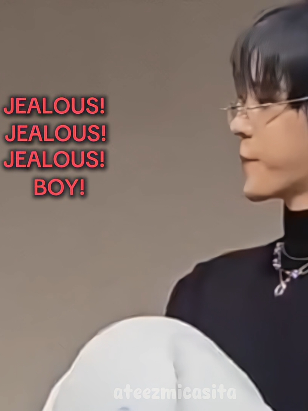 Jealous! Jealous! Jealous! 🤭 #yunho #humor #yeosang #mingi #yungi #minsang #에이티즈 #ATEEZ 