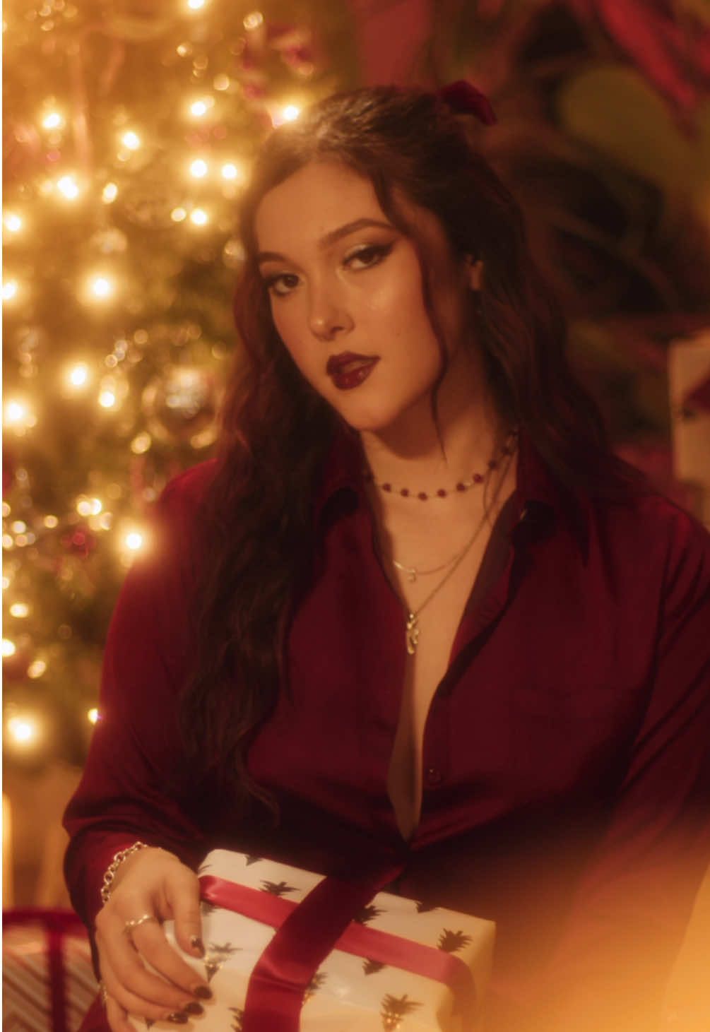 my gift to u… “When Christmas Comes” drops this FRIDAY 🎁😚 #christmasmusic 