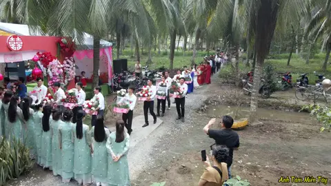 rước dâu miền tây 