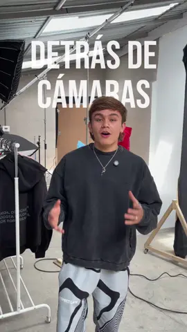Detras de camaras CREATORS🫡.            #bogota #streetwear #colombia #marcascolombianas #detrasdecamaras #sesiondefotos #marcaderopa #fypシ゚ 