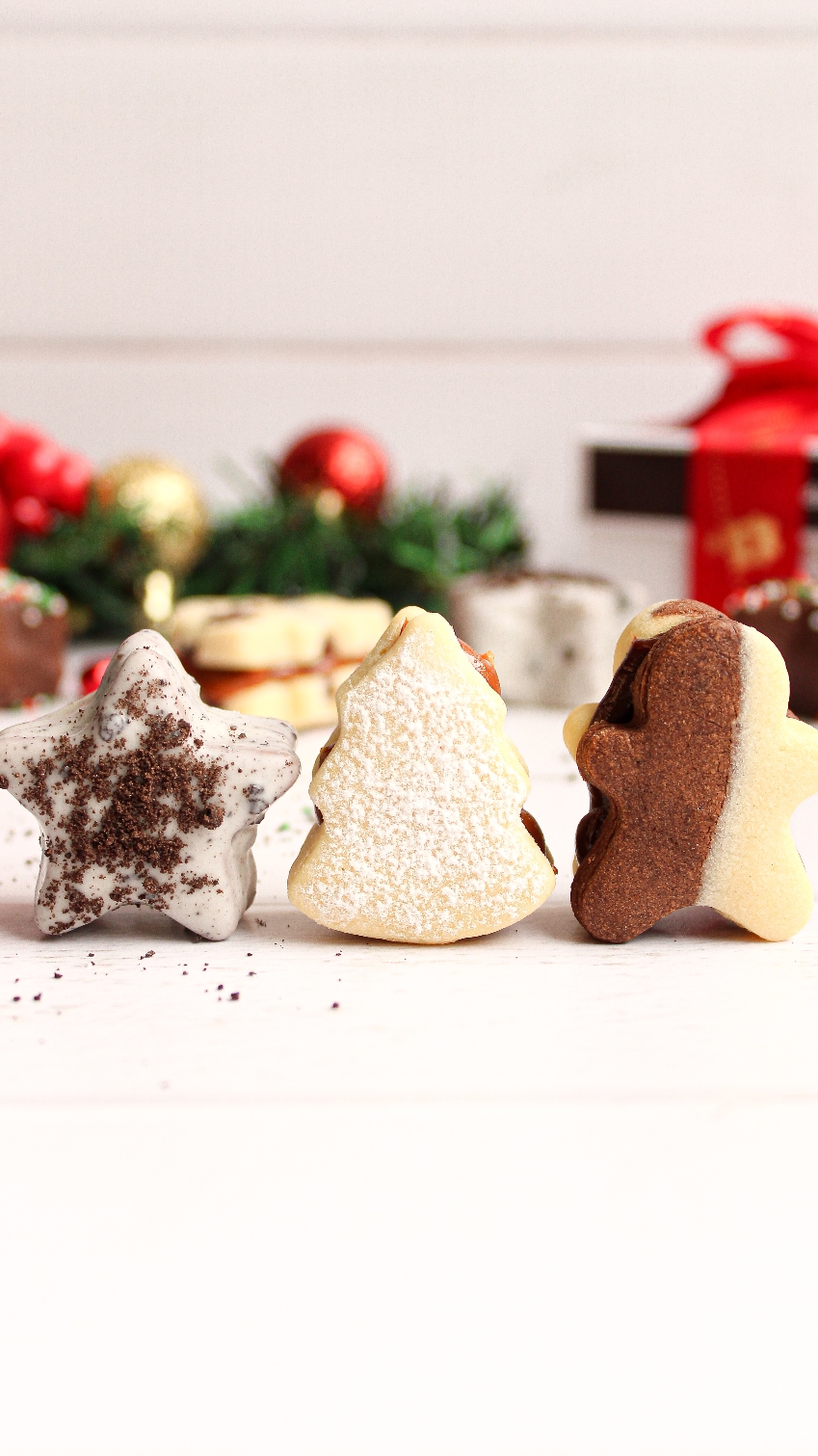 🎅🏻📢Nuestros ALFAJORES se pusieron en modo NAVIDAD🎄🎁 🌟 Llegó la temporada más especial del año. ✨🎉Sorprende, alegra y disfruta lo bueno de compartir con amigos, familia o con esa Persona especial  ✅Solicita este y más modelos a nuestro Whatsapp o DM - 📲WhatsApp: 987966433 📦🛵Consulta por nuestro Delivery🛵📦  #Dulcela #alfajores #navidad #amor #felicidad #amigos #personafavorita #dulcenavidad #sorprende #regalos #postre #alegria #lima #chocolate #alfajor