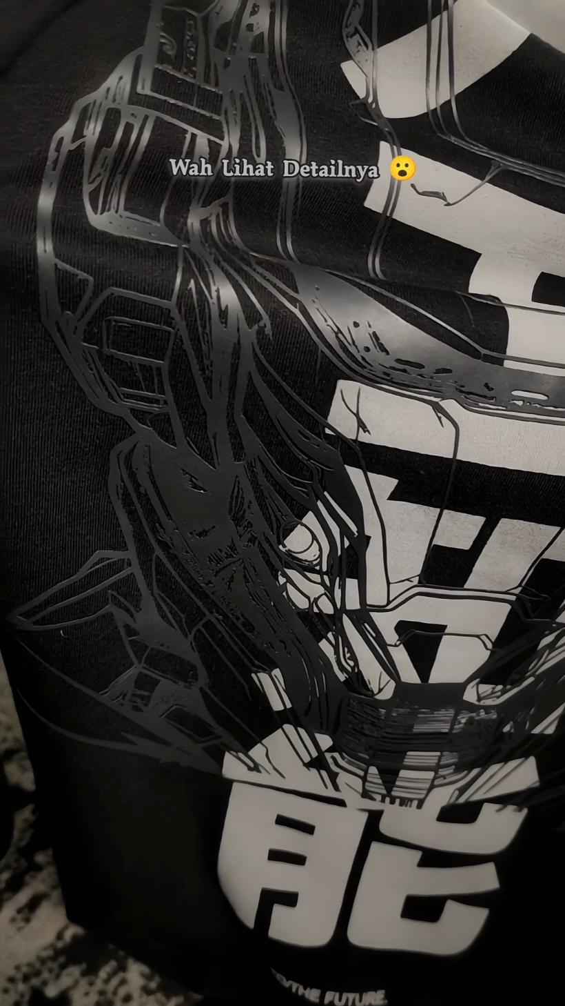 Wah asli cakep bree, langsung cek aja ada dikeranjang #kaos #kaoskeren #tshirt #outfit #kremlin #wibgajian 