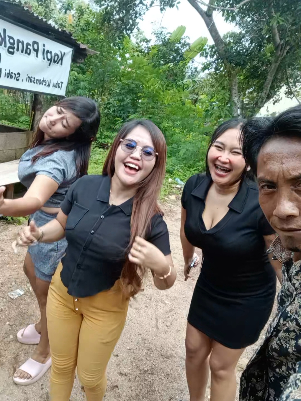 DI BALIK LAYAR ,,,  #menyalaabangkuh🔥🔥🔥🔥🔥 #fypシ゚viral #trendingvideo #DIBALIKLAYAR #sukenientertainment 