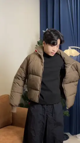 Áo phao chưa tới 200k mà lên form ok nè 