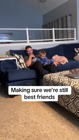 The chest pat at the end 🥺 #parentsoftiktok #bestfriend 