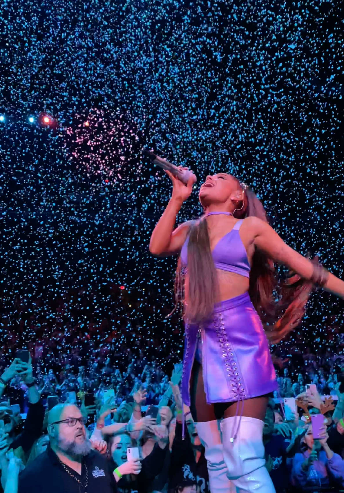 Things i miss ⬆️⬆️ #arianagrande #swt #sweetenerworldtour @arianagrande 