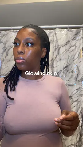 Glowing skin #glowingskincare #winterskincareroutine #glassskinroutine #kineff #skincare #fypp #beautifulskin #glassskinroutine #dryskin #blackfridayearlydeals #tiktokblackfridaysale 