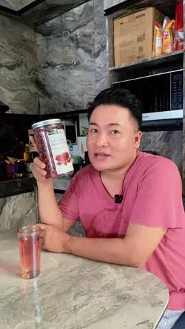 Guys aku lagi minum teh bunga rosella merah kering dari nutrifarm ini ukuran 100gram ya guys, kalo kalian pengen hidup sehat ini cocok banget😍 apalagi buat yg mau turunin kadar kolesterol, mengontrol tekanan darah dan asam urat🥰 jadi yuk buruan checkout dikeranjang kuning😍❤️ #fypシ゚viral🖤tiktok☆♡🦋myvideo🤗foryou✨♥️ #masukberandafyp #merryraffiahmad #tehrosella #tehsehat #tehbungarosella #tehnutrifarm #menujupromoguncang1212 #tehbungasehat #hidupsehat #hidupsehatmenebarmanfaat 