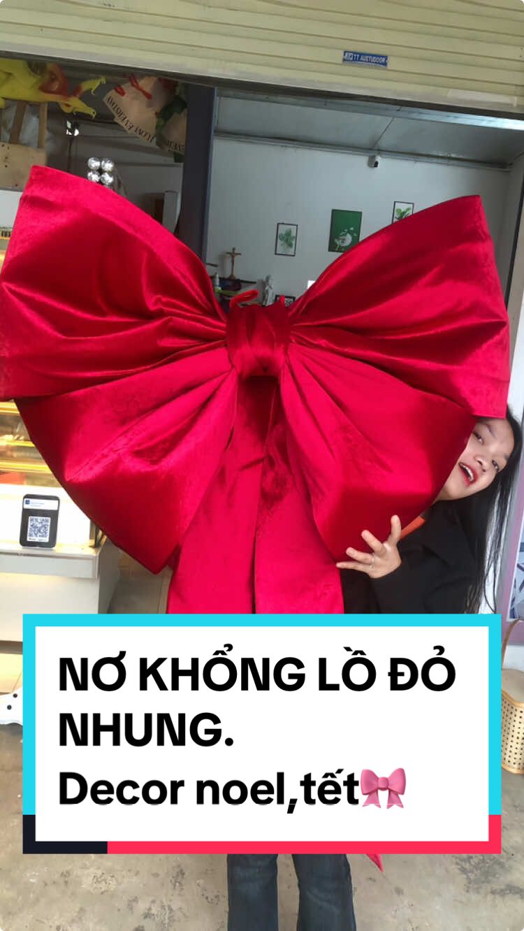 NƠ KHỔNG LỒ ĐỎ NHUNG .Decor giáng sinh, Tết#xuhuong #xuhuongtiktok #decor #giángsinh #noel #nơkhổnglồ 