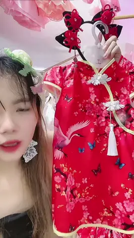 Sườn xám xinh xỉu cho bé gái #xh #mymy09 #hottrend #thoitrangchobe 