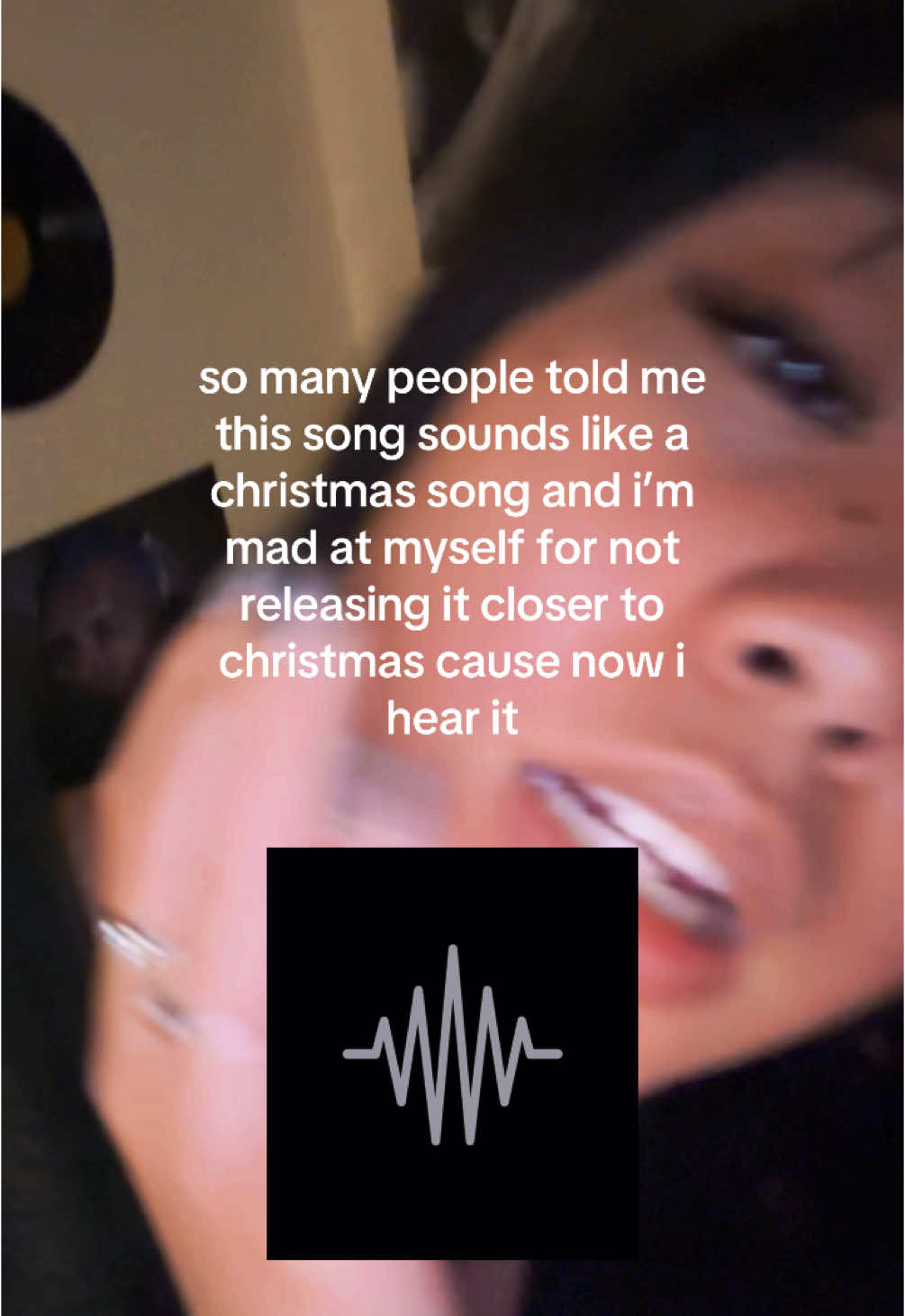 “frighten the lights” 🎄🎄 i did myself a disservice #originalmusic #cityfor2 #newartist #singer #songwriter 