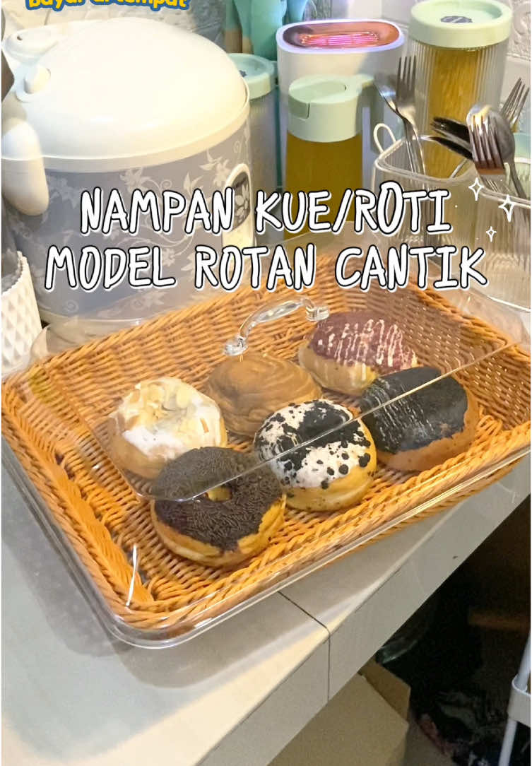 Nampan Roti Estetik Dari Jerami Dan tutup akrilik#nampansaji #nampanaesthetic #nampanbakiemas #prasmananmurah #piknikaesthetic #tempatroti #wadahkue 