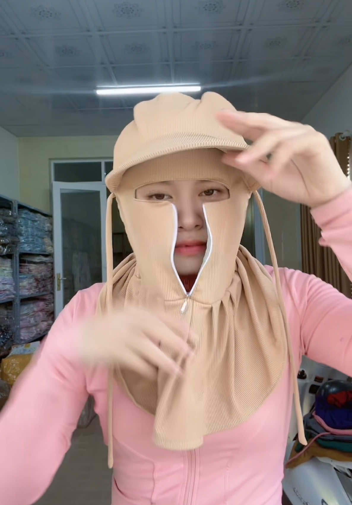 Màu này bao nhiêu cũng không đủ , màu 2 #nonchongnang #nonchenang #non #anhthuy2920 #khoakeogiua #nonchongnangkhoakeogiua 