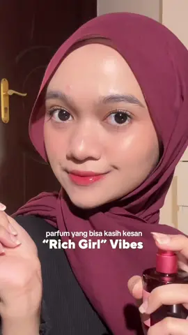 yang lagi nyari parfum aroma manis tp ga bikin eneg + kasih kesan ✨mahal & elegant✨ fix harus cobain ini sih! #honestreview #wanginyabikingagalfokus #perfectscentforeverymoment 