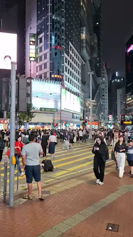 Cannon Street in Causeway Bay Hongkong #weekendtrip #lightroom #originalvideo #WeekendVibes #hongkong #fyp #vacation #originalsound #staycation 