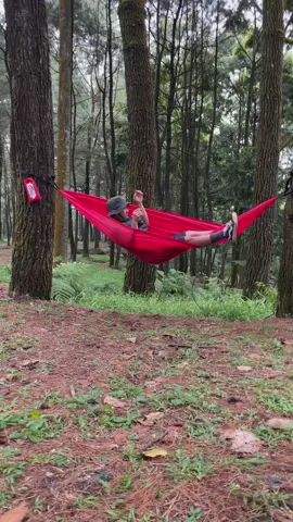 Udah paling nyaman nyantai di hammock single nya canifer😎#canifer #hammock 
