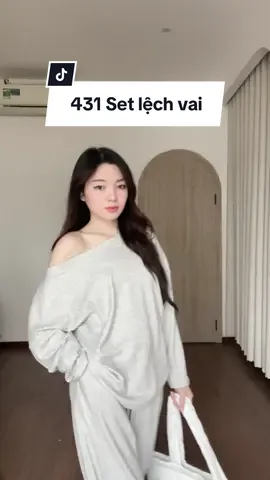 Set áo dài tay lệch vai kèm quần ống rộng @TimoFashionVietNam #reviewquanao #goclamdep #fyp #aothun #aolechvai #quanongrong #setdo #thudong 