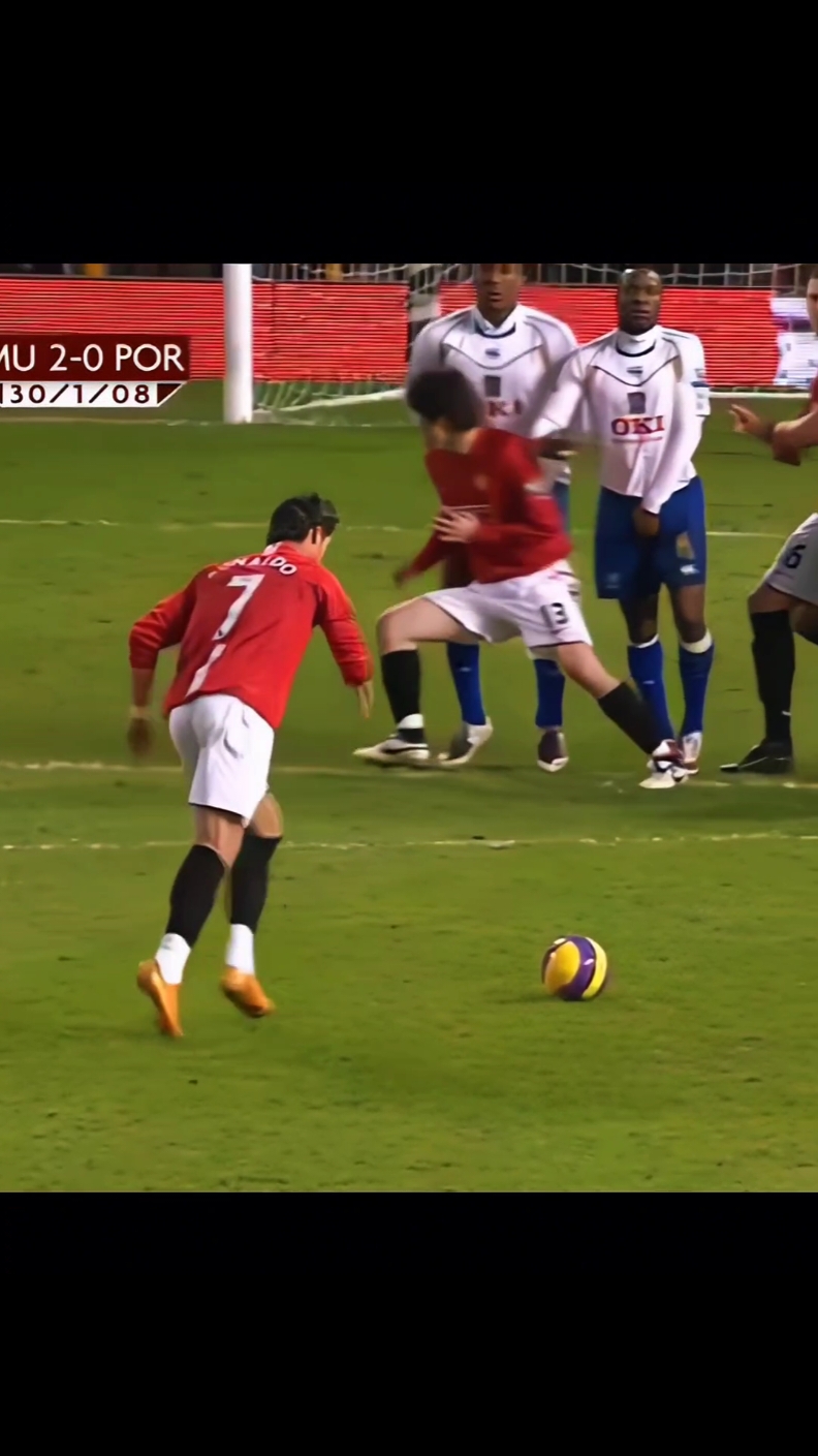 Ronaldo free kick for Manchester United 2008 A Great goal #cr7 #رونالدو #creatorsearchinsights 