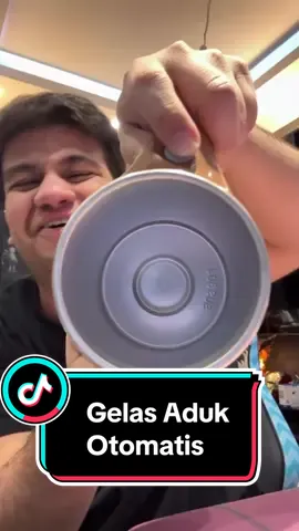 Gelas aduk otomatis untuk mempermudah hari mu #gelasotomatis #fadiljaidi #pasukanghoib 