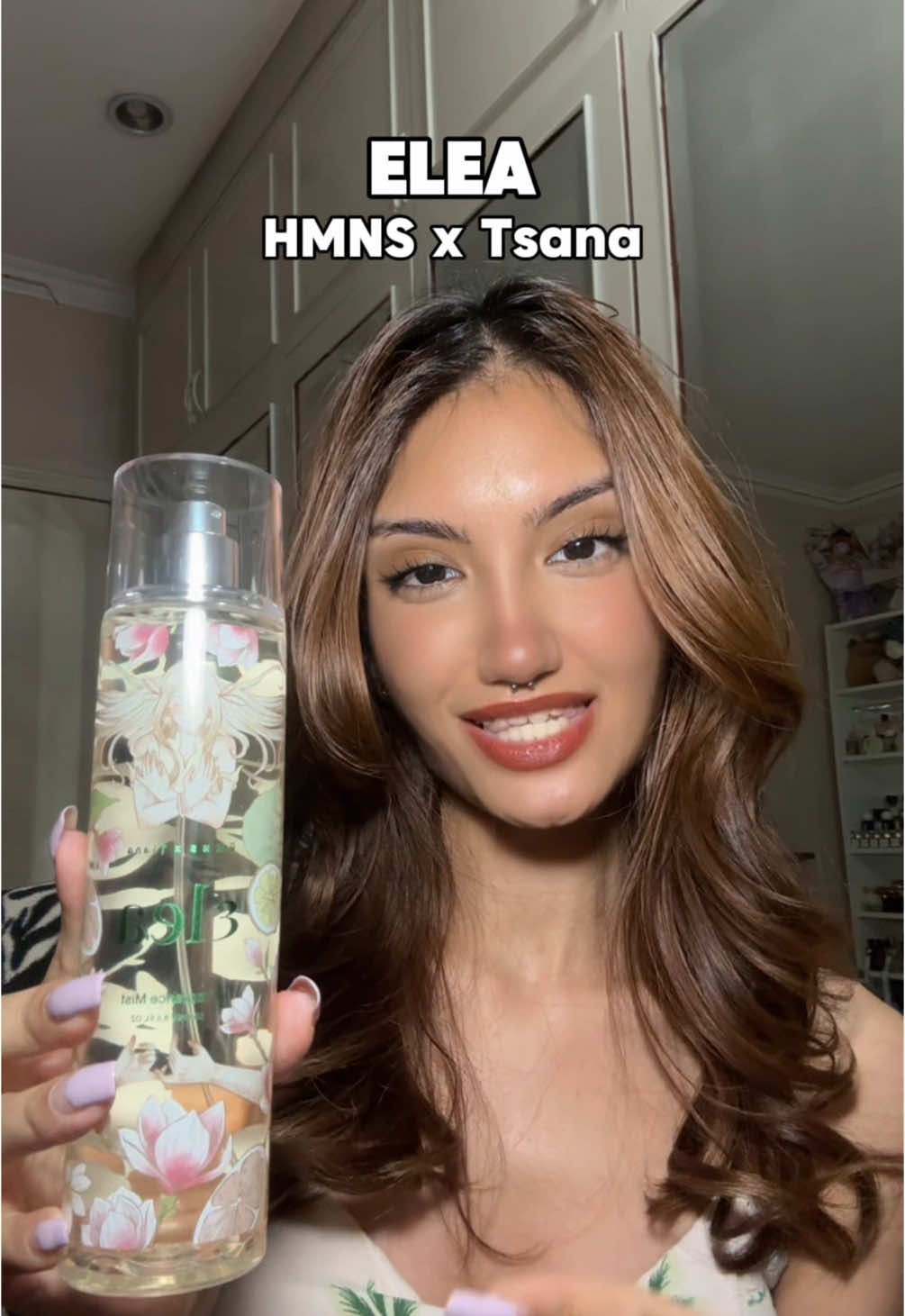 favorit body mist lokal at the moment, i feel like a fairy using this🥹 Product mentioned: @HMNS Perfume x Tsana - Elea #bodymist #parfum #parfumereccomended #parfumtiktok 