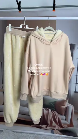 #fleecepants #fluffypants #fluffyhoodie #twopieceset #thermal #fluffy #warmpants #joggers #winterpants #trousersoutfit #tiktokshopblackfriday #tiktokcybermonday #tiktokmademebuyit #spotlight 
