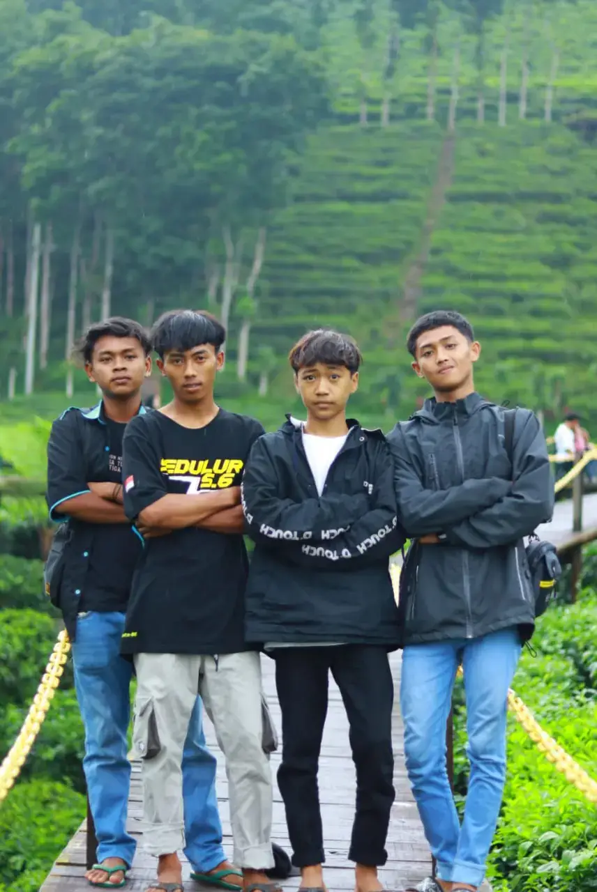 @ikyfotografer2 @muhammadanas86355 @rudirudi27066 @linz45936 