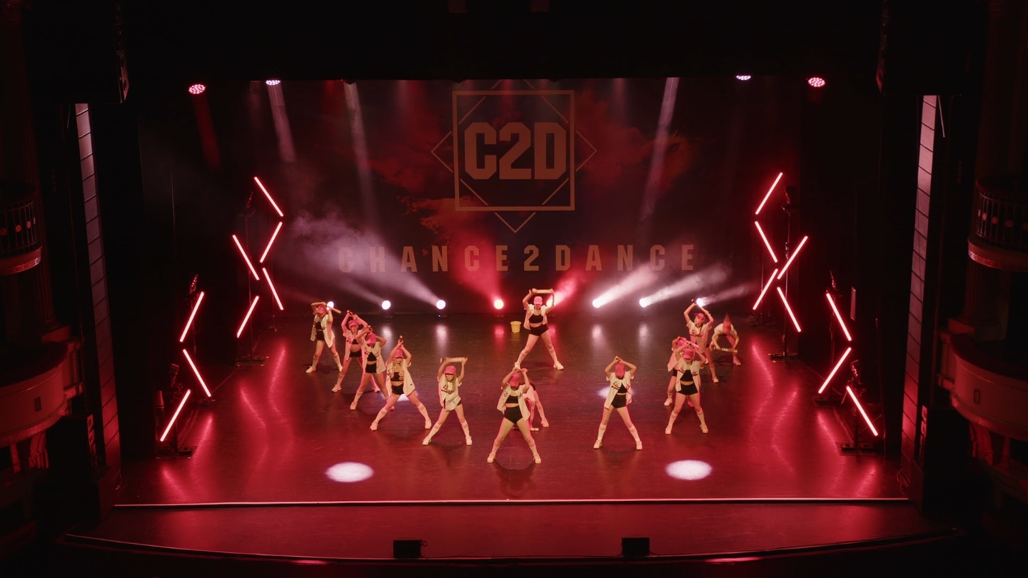 Re living our baseball era ⚾  I miss old routines! Don't you?  #dance #dancing #dancers #dancer #danceroutine #danceclass #dancelesson #dancersofinstagram #choreography #music #dancestudio #lichfield #independentlichfield #thebirminghamhippodrome #birmingham #hippodrome #chance2dance #danceshow #commercialdance #acro 