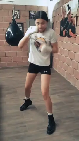 #camilazamorano #kickboxing #boxing🥊 #onechampionship #fypppp 