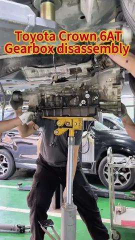 🛠️Toyota Crown 6AT gearbox disassembly #Toyota #gearbox #car #transmission #tik_tok #toyotagearbox 😁😝🥰
