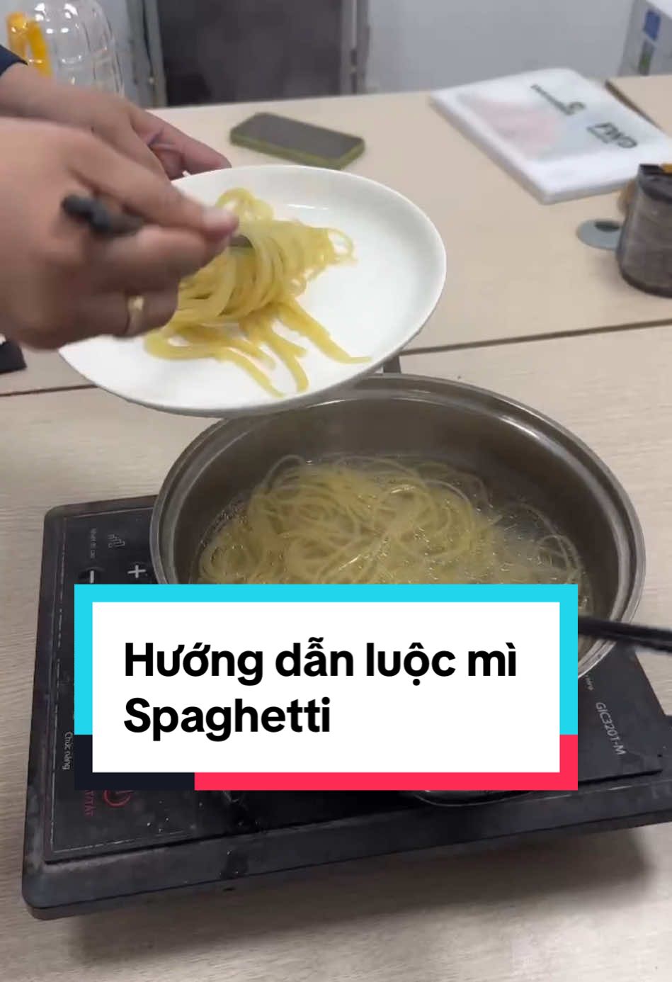 Hướng dẫn luộc mì Spaghetti đúng cách