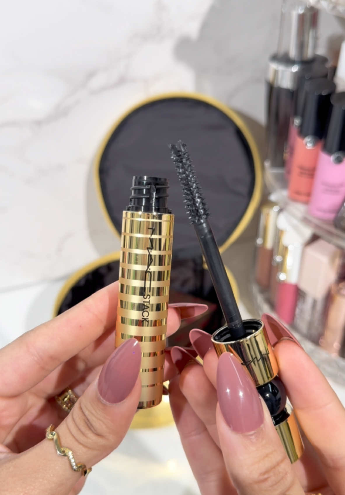 Perfect Mascara for Holiday Season ✨ @maccosmetics  An endlessly buildable, clump-resistant mascara that stacks on infinite layers of volume and length in Christmas-exclusive shades and limited-edition gold-toned packaging.  RRp:£27 Available from @bootsuk  • • • • • • • • • • • • • • • • • • • • • • • • • • • • •{𝖯𝗅𝖾𝖺𝗌𝖾 𝖽𝗈 𝗇𝗈𝗍 𝗎𝗌𝖾 𝗆𝗒 𝖼𝗈𝗇𝗍𝖾𝗇𝗍 𝗐𝗂𝗍𝗁𝗈𝗎𝗍 𝗉𝖾𝗋𝗆𝗂𝗌𝗌𝗂𝗈𝗇} • #burgundymascara #mascara #viralmascarahacks  #cutemakeup #lipstickswatch #lipgloss #gloss #pinkmakeup #blushstick #shadow #highlighter #lipstick #sparklingmakeup #reels #reelsofinstagram #tiktokmakeup #prettypackaging #blushswatch #ugc #ａｅｓｔｈｅｔｉｃ #makeupswatches #bblogger #makeupblogger #makeupturorial #topshelfie #beautyreels #TikTokBeauty #trendingmakeup #makeupjunkie #makeupfeeds 