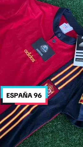 España 96 edicion retro             🔝💃🇪🇸. Mas informacion en la bio.    #españa #retro #camisetas #futbol #deporte 